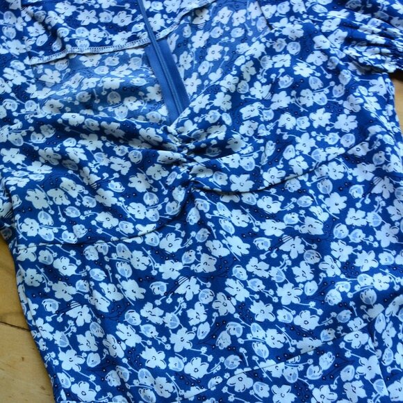 Floral Print Sweetheart Neck Midi Dress With Split Leg In Blue - Picture 10 of 15